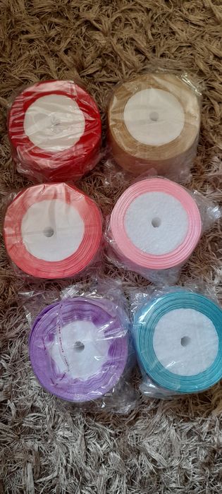 Сатен различни цветове