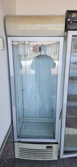 Холодильник витринный, б/у
