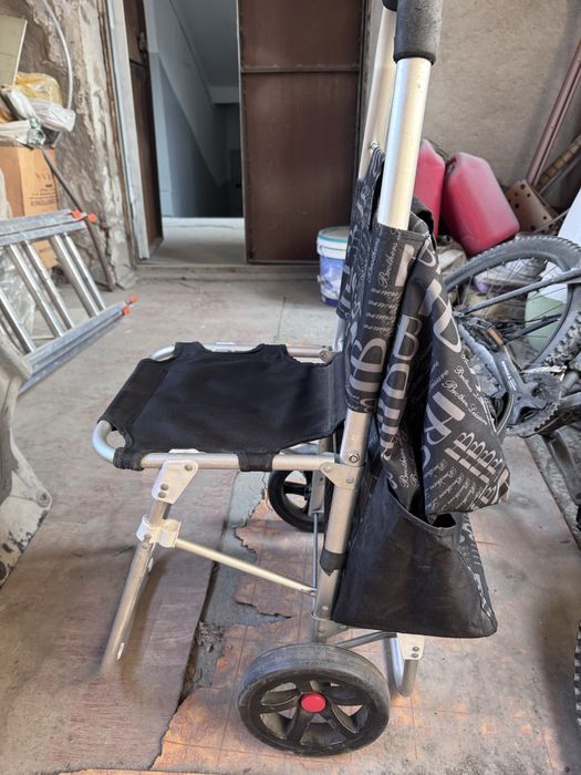 Сумка тележка с стулом