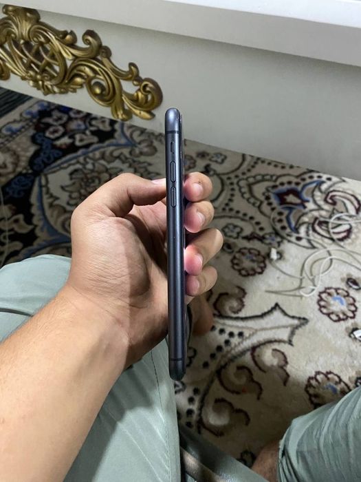 iPhone 11 sotiladi