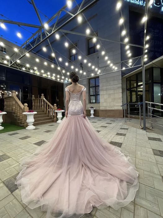 Платье вечернее