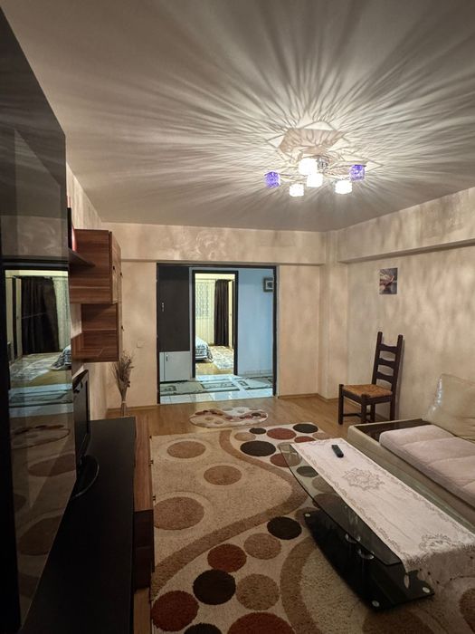 Chirie apartament 4 camere