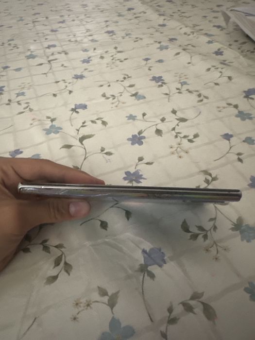 Sam note 10 plus