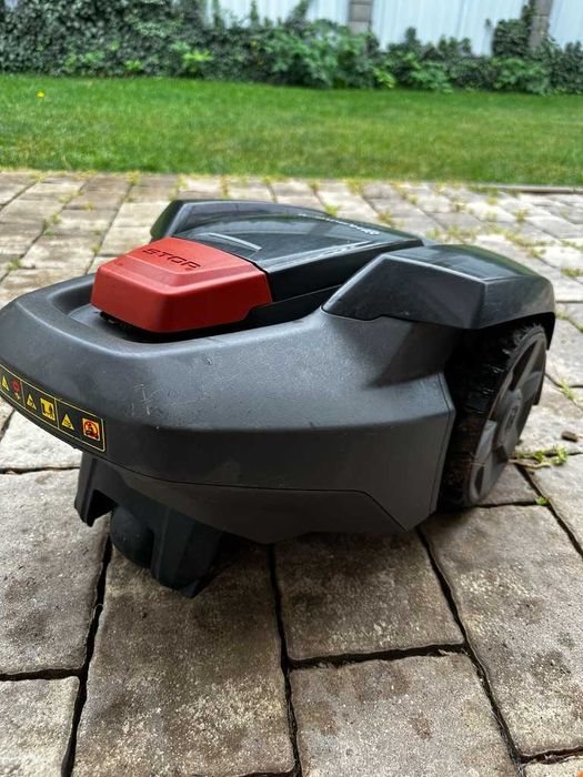 Robot pentru tuns iarba Husqwarna automowner 105