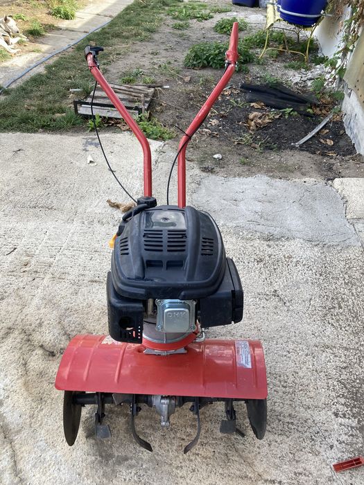 Motosăpătoare MTD Bronto 500 OHV 2,2 kW +  accesorii