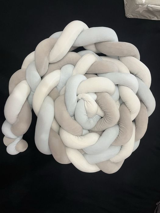 Обиколник плитка за бебешка кошара.