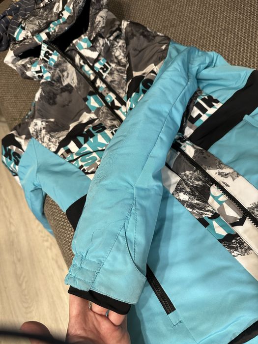 Куртка фирмы GLISSADE