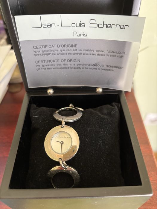 Дизайнерски дамски часовник - гривна Jean Louis Scherrer