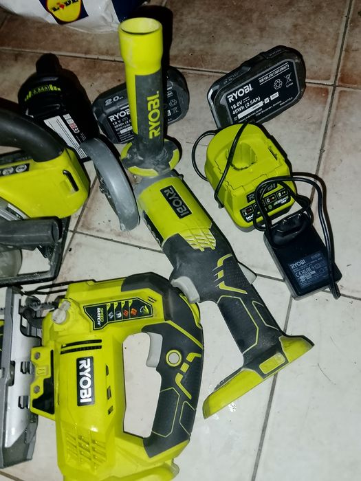 Scule Ryobi autofiletanta flex