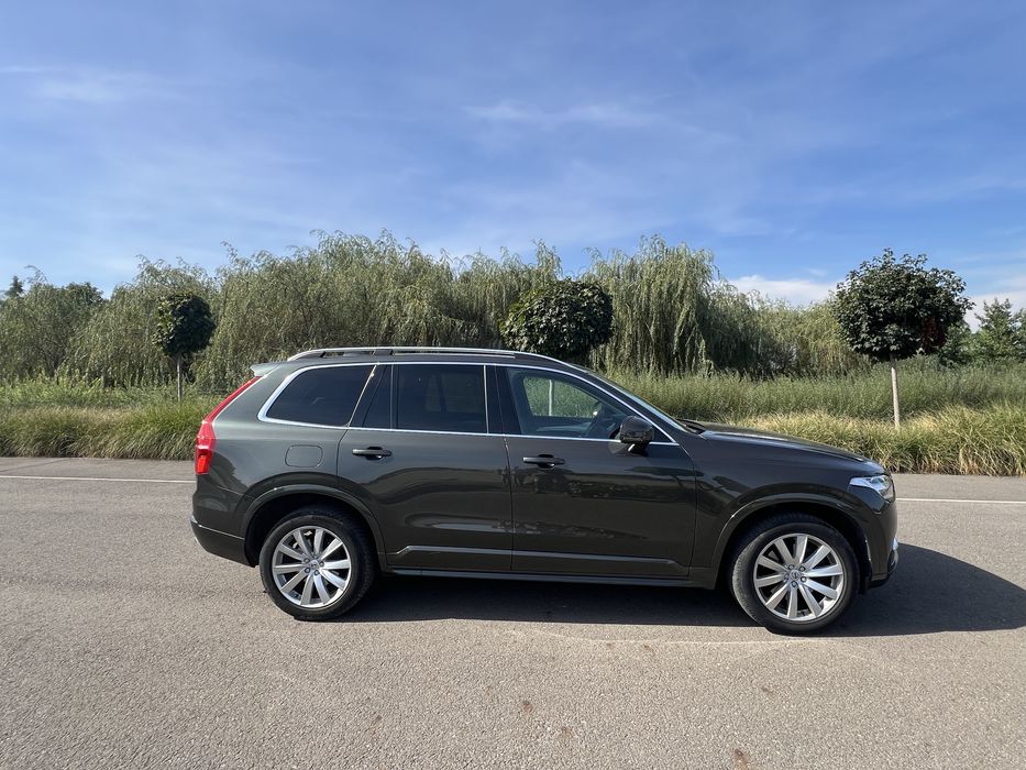 Volvo XC90 D5, 4x4, 2019, 7 locuri, cadou 4 anvelope de vara