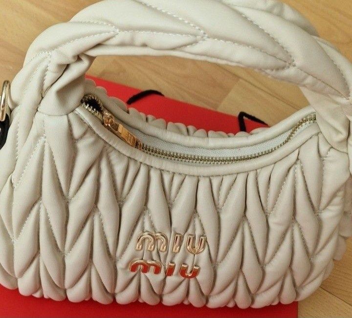 Geanta damă,new collection,culoare nude,curea detasabila, saculet