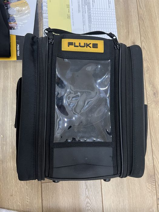 Калибратор Fluke 754