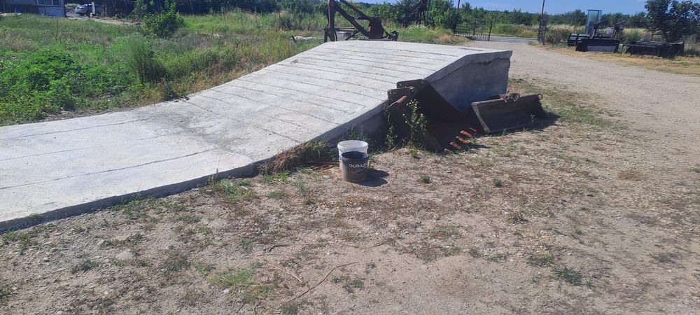 Închiriez hala industriala+teren aferent