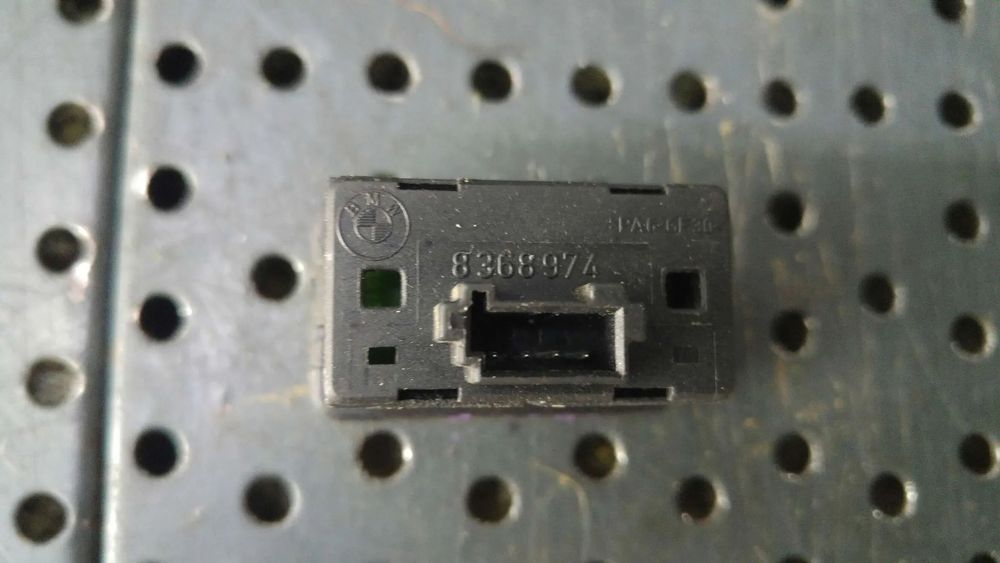 Buton geam electric stanga fata bmw seria 5 e39 8368974