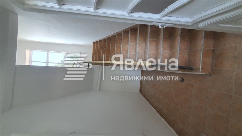 Продава се Промишлена сграда в Варна, Галата - 230 кв.м за 750 €/кв.м - Снимка #6
