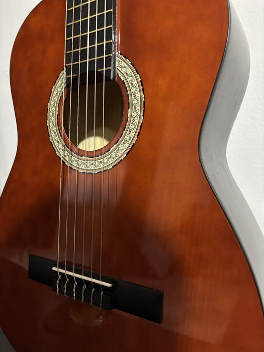 Vând Chirara Clifton