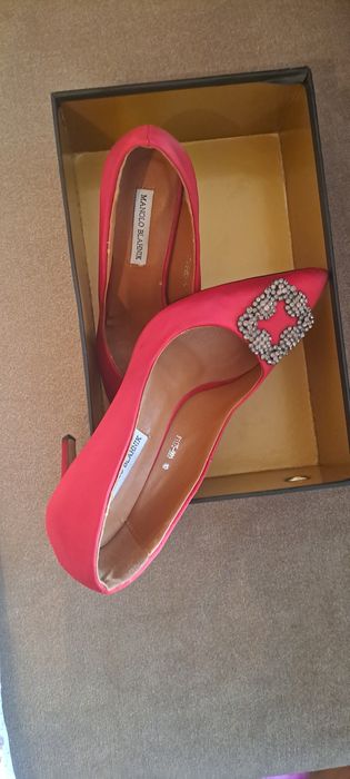 Туфли Маноло Бланик красные