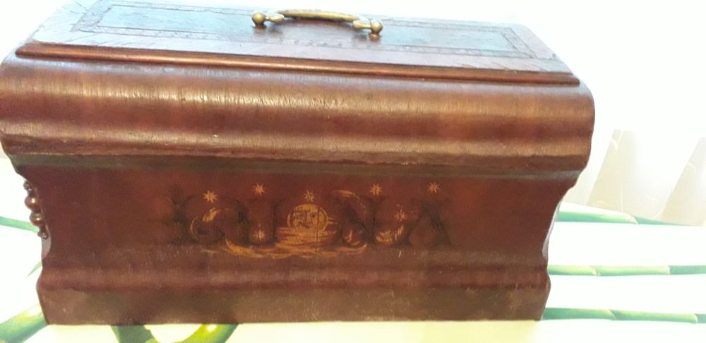 Шевна машина "GRITZNER ",от миналия  век има фабричен номер