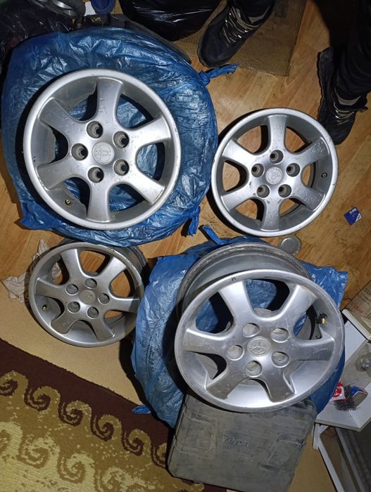 Диски R 14 от Тойоты