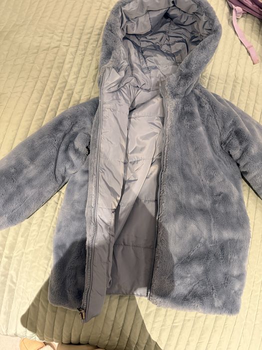 Продам детскую куртку