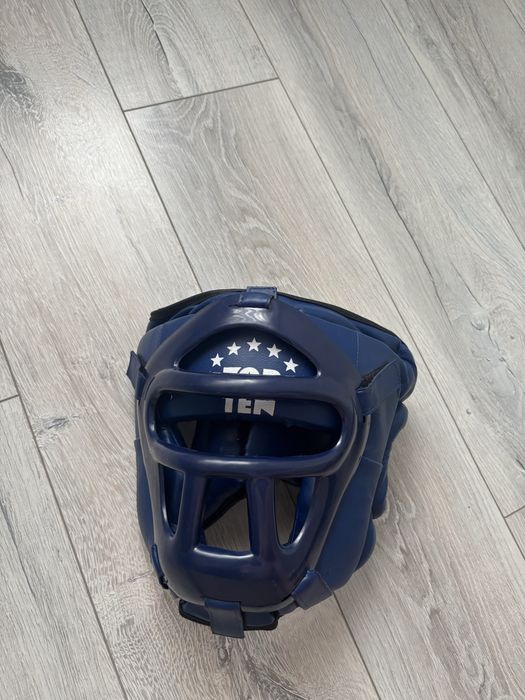 Продам шлем                   !