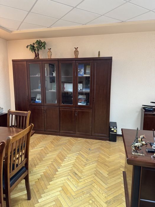 Комплект мебели, стол, стул, шкаф , тумбы, кресла , диван кож зам