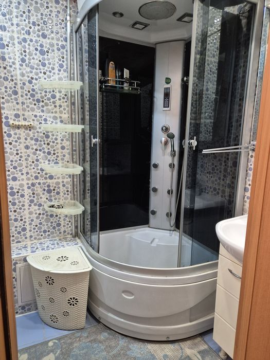 Продам 2 ком квартиру район Рахмета