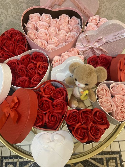 Свети Валентин - сърце с рози