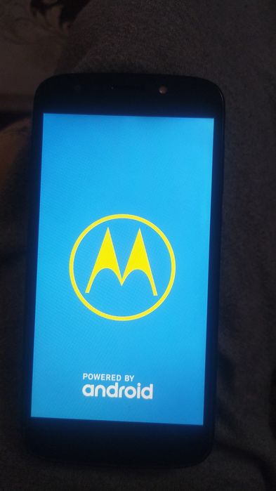 Смартфон Моторола