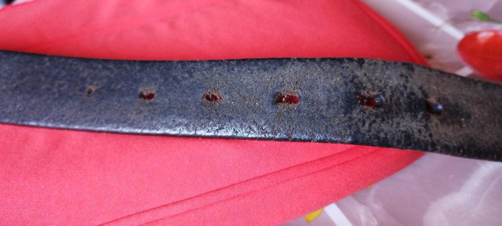 Curea neagra, groasa, unisex marimea: 85! Piele naturala cu mica uzura