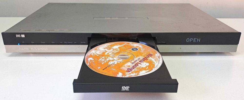 Harman Kardon 37 CD DVD Audiofil DAC Wolfson pt Amplificator
