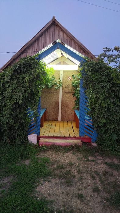 Продам просторную беседку