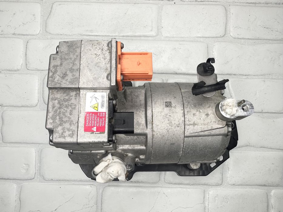 Климатичен компресор VW AUDI 1EA820807C 1EA816797G