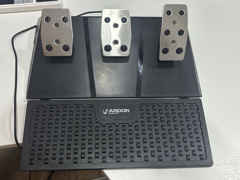 Продам Игровой руль ARDOR GAMING Silverstone