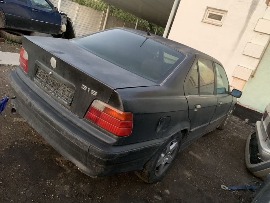 Развор Бмв Е36 на запчасти