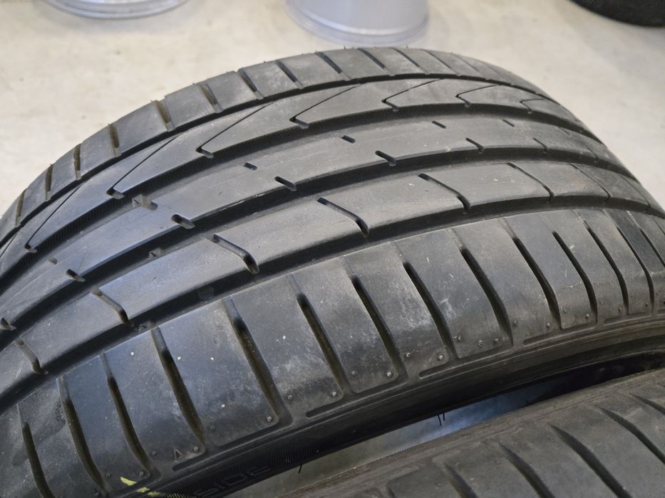 2buc Anvelope vara 225 45 17 Hankook 7mm