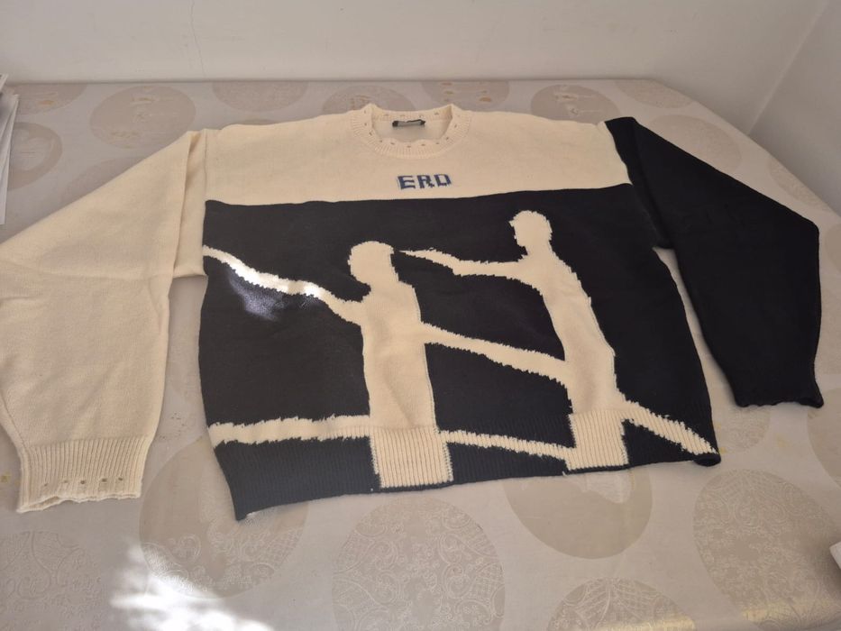 Свитер брендовый, новый