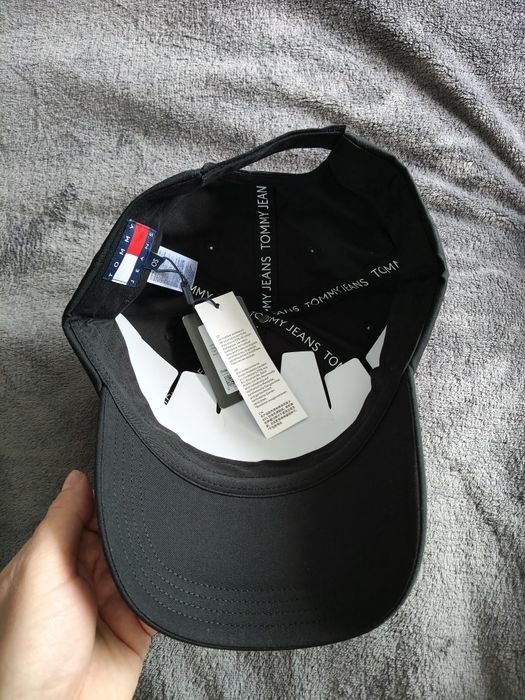 Tommy Jeans șapcă unisex neagra cu logo brodat marime OS noua originala