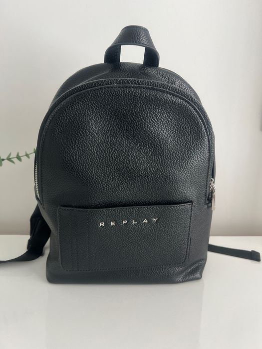 Кожена раница Replay
