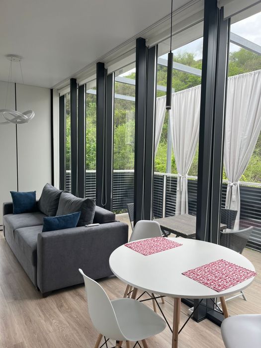 Домик в горах с прикрасным выдом