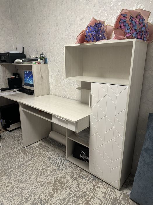 Стол письменый со шкафом