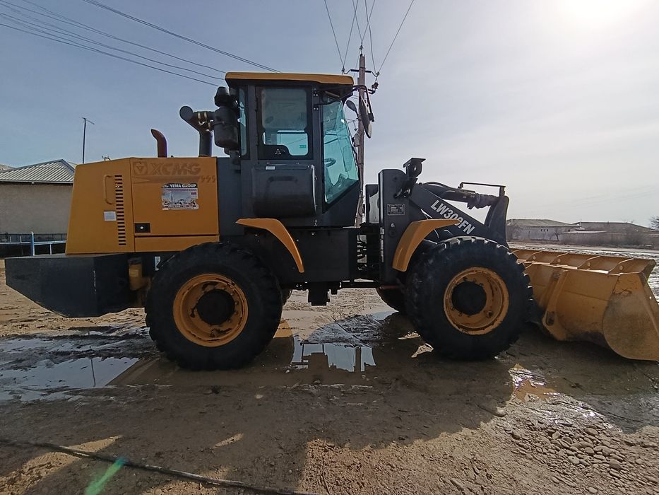 Пагрузчик 1.8 срочно сотилади