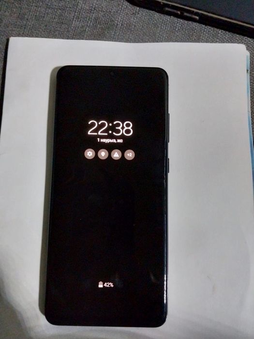 Продается телефон