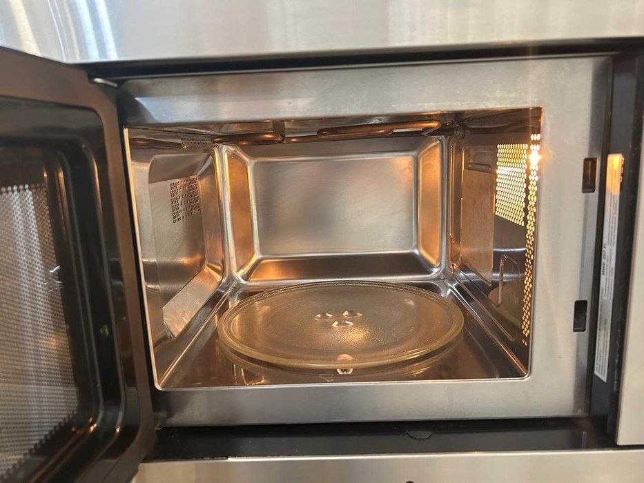 Продам микроволновую печь