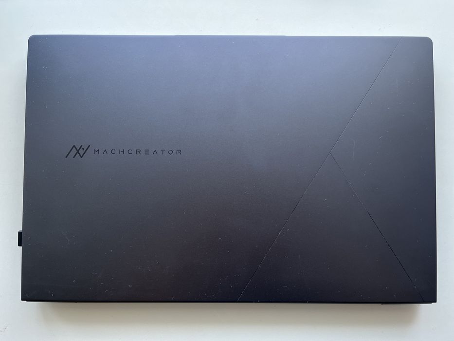 Ноутбук Machcreator