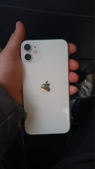 Айфон 11 128гб 71% срочна