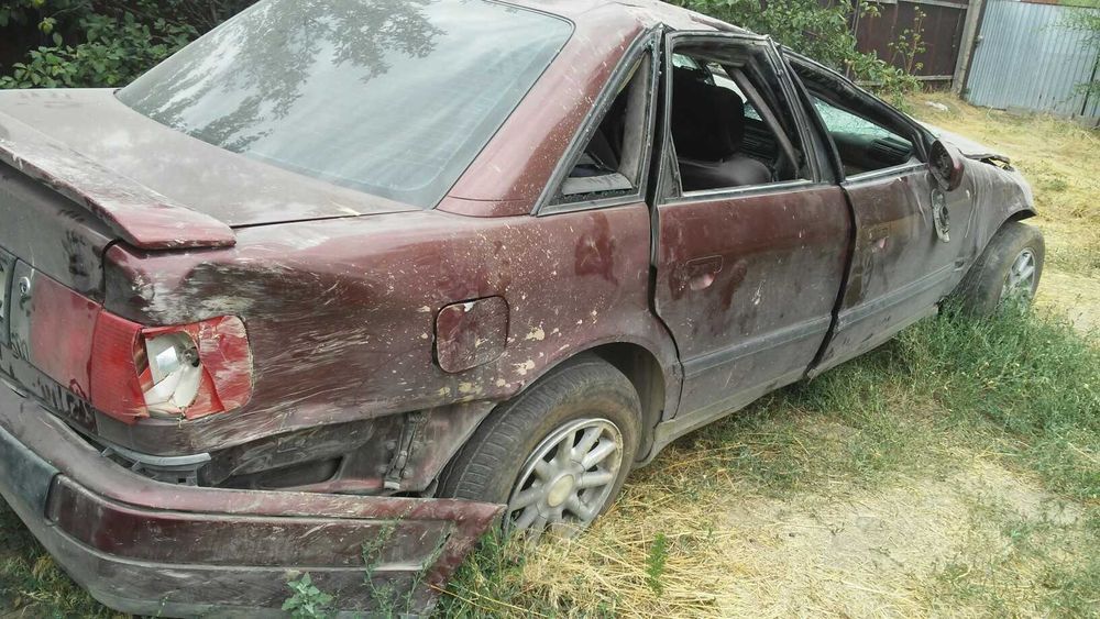 Продам AUDI 100 седан