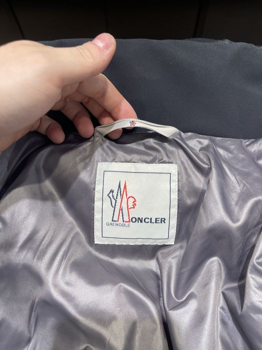 Moncler куртка оригинал