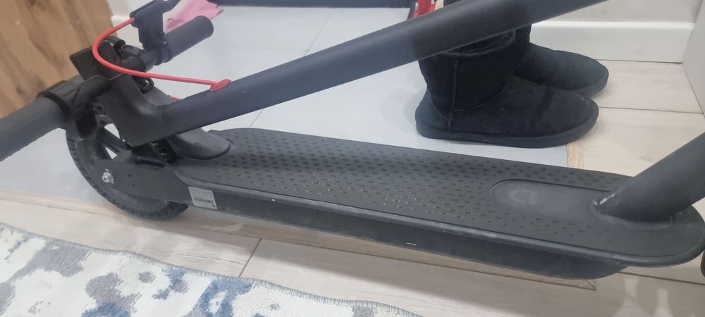 Продам электросамокат