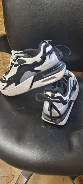 Продавам Nike Air Max  Furyosa